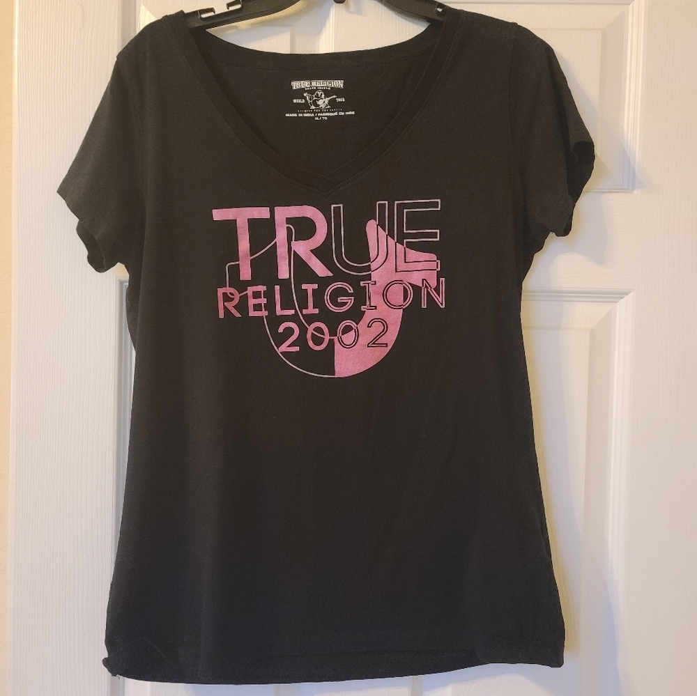 True Religion V Neck Black and Pink Graphic Tee